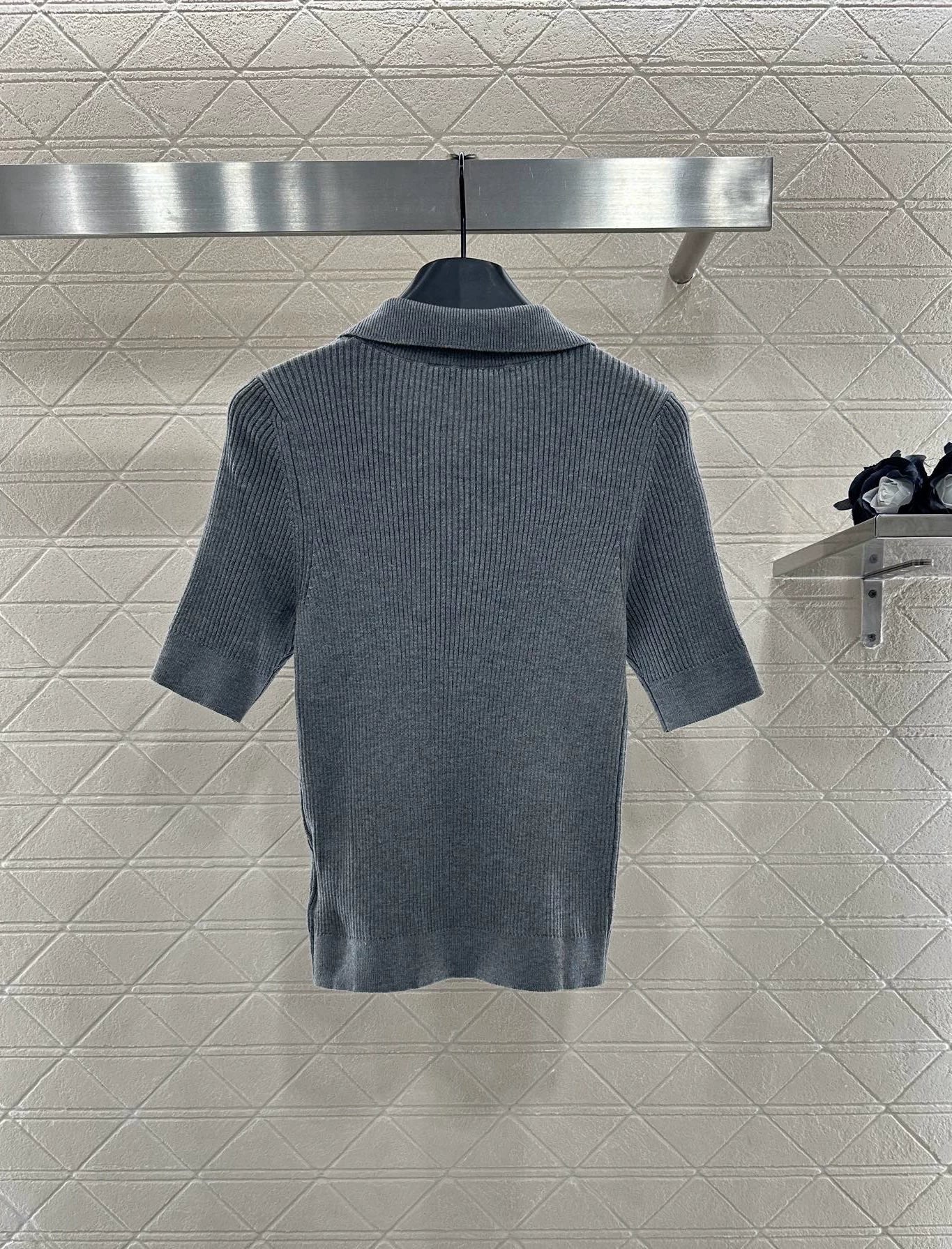 Mi 25 Lapel knitted top
