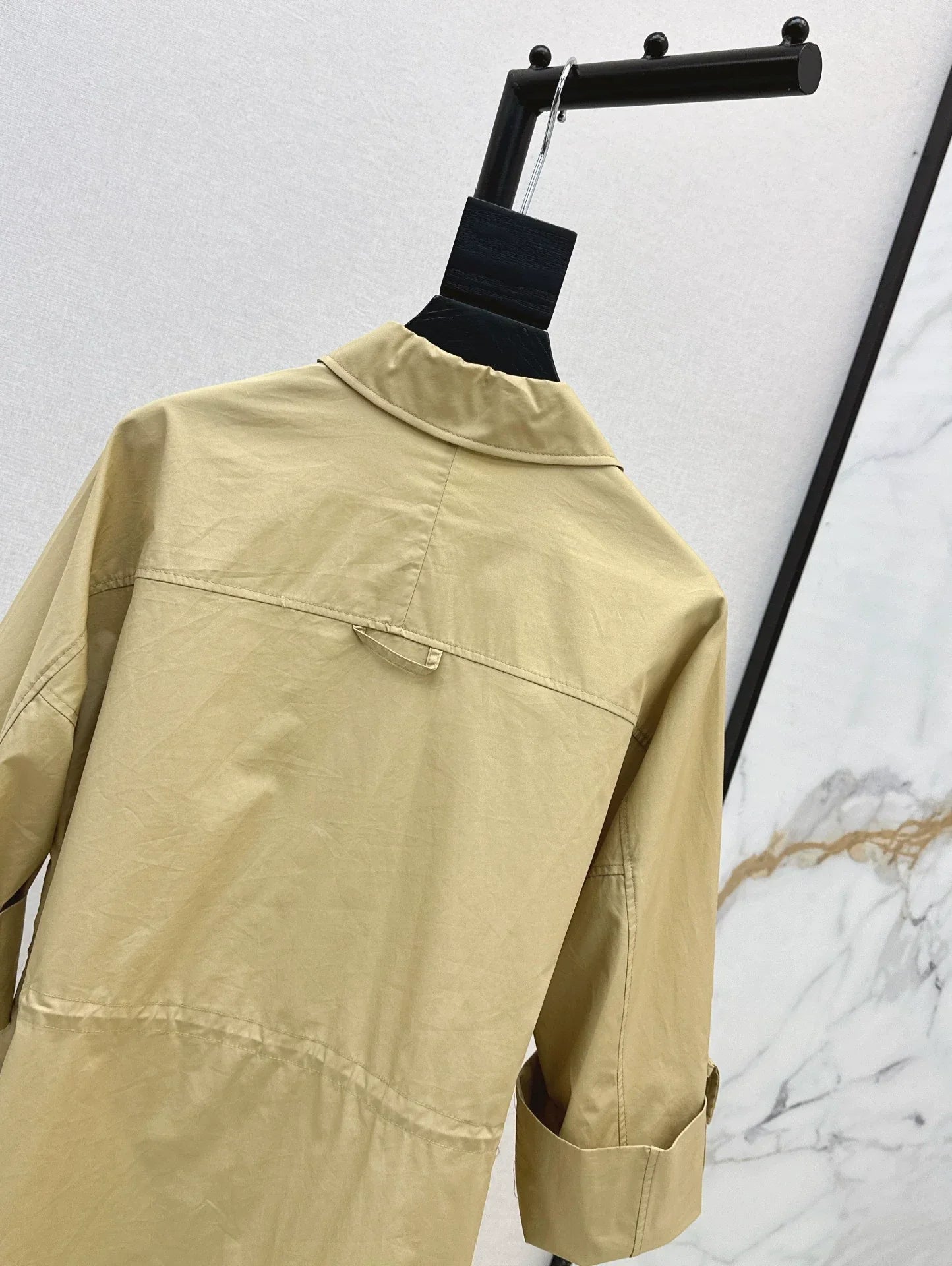 25 Shirt collar waist cinching dress