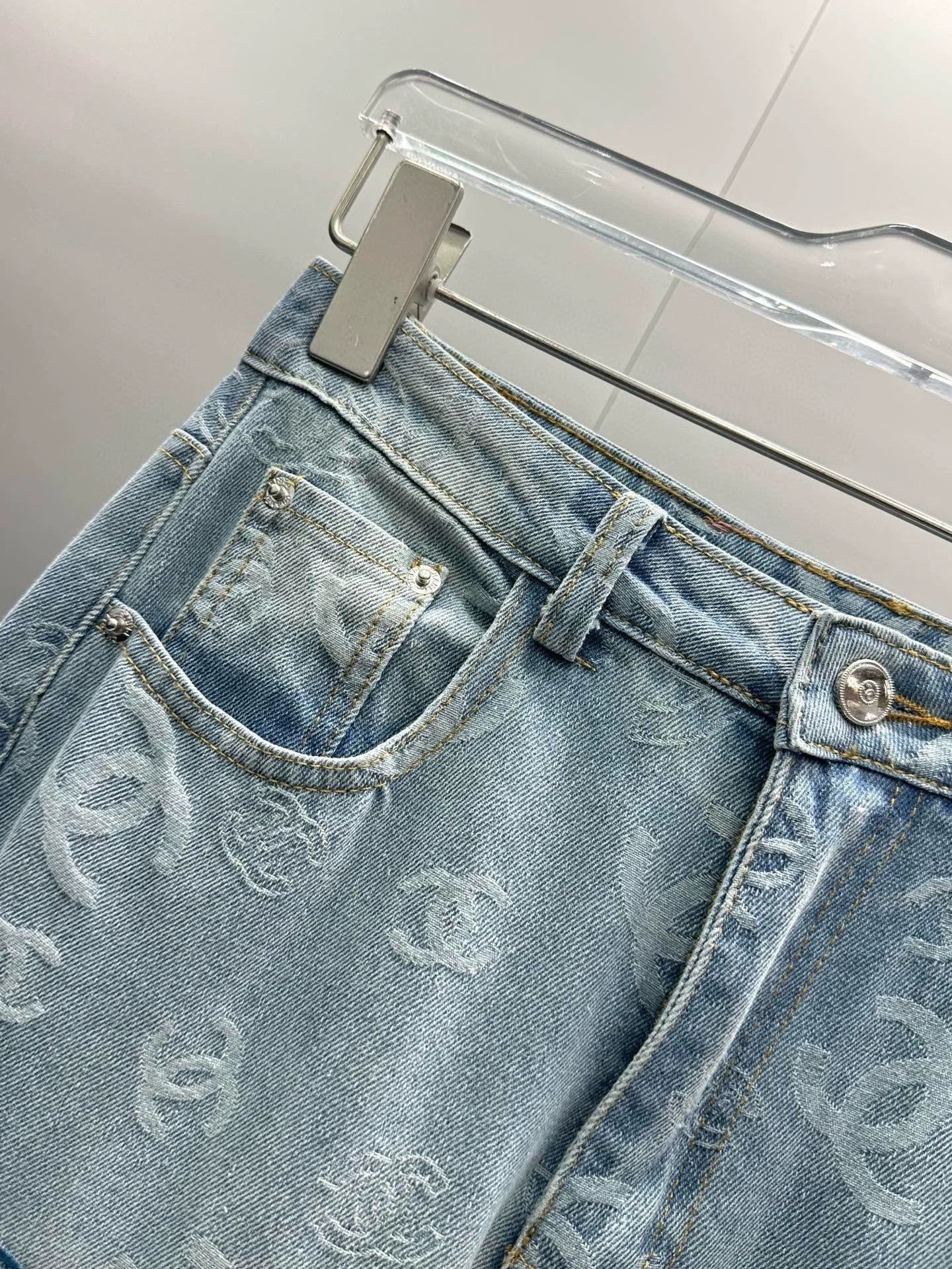 25 Summer new design jacquard jeans