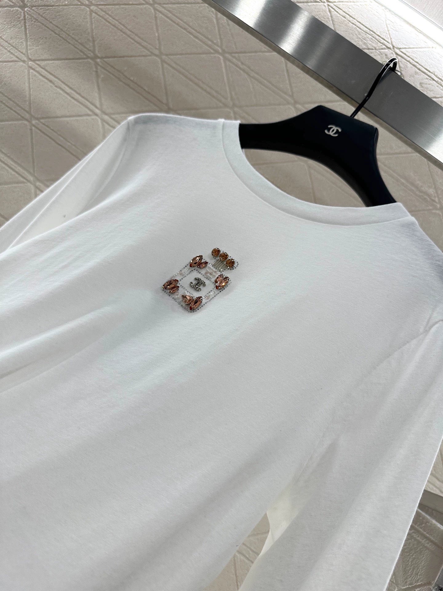 C 25 Rhinestone Beaded Perfume Bottle Crew Neck Bottoming Shirt
