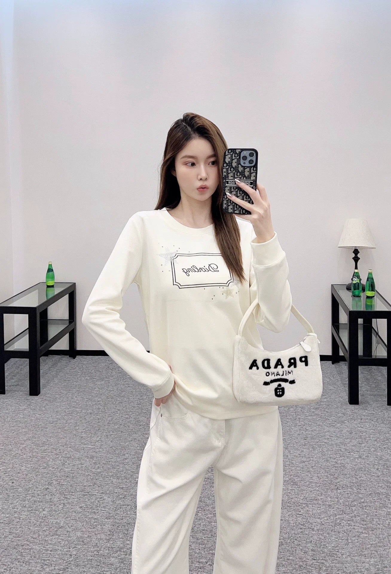 D 25 Crew Neck Letter Logo Top