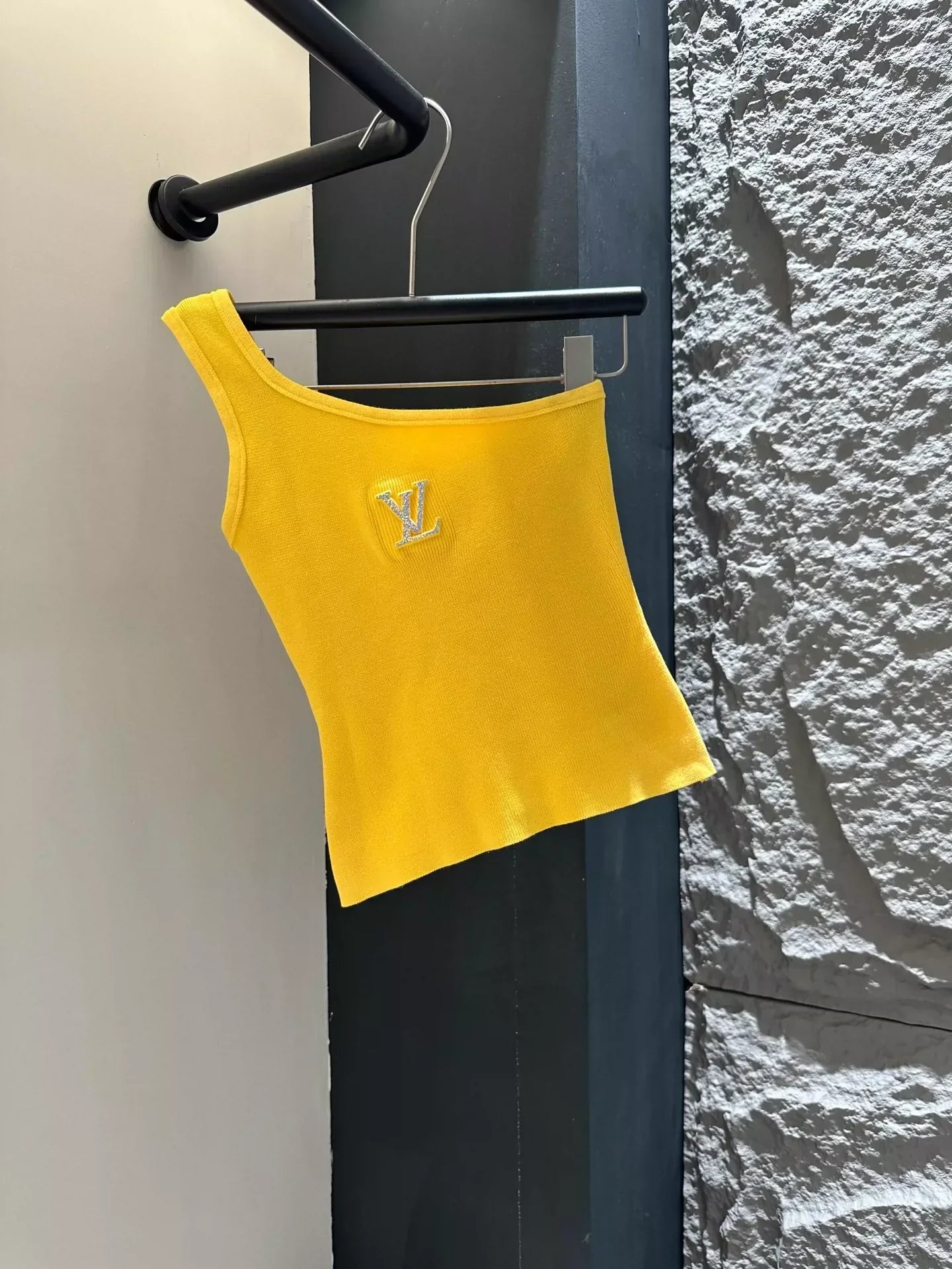 25 new summer off-shoulder vest