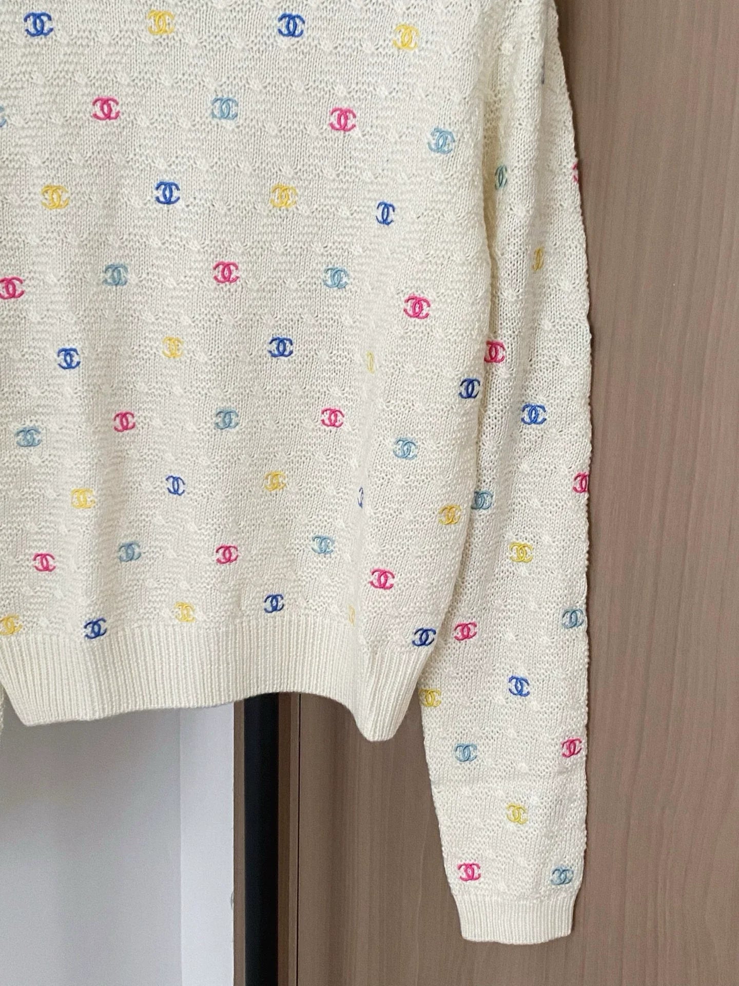 25fw new round neck embroidered knitted sweater