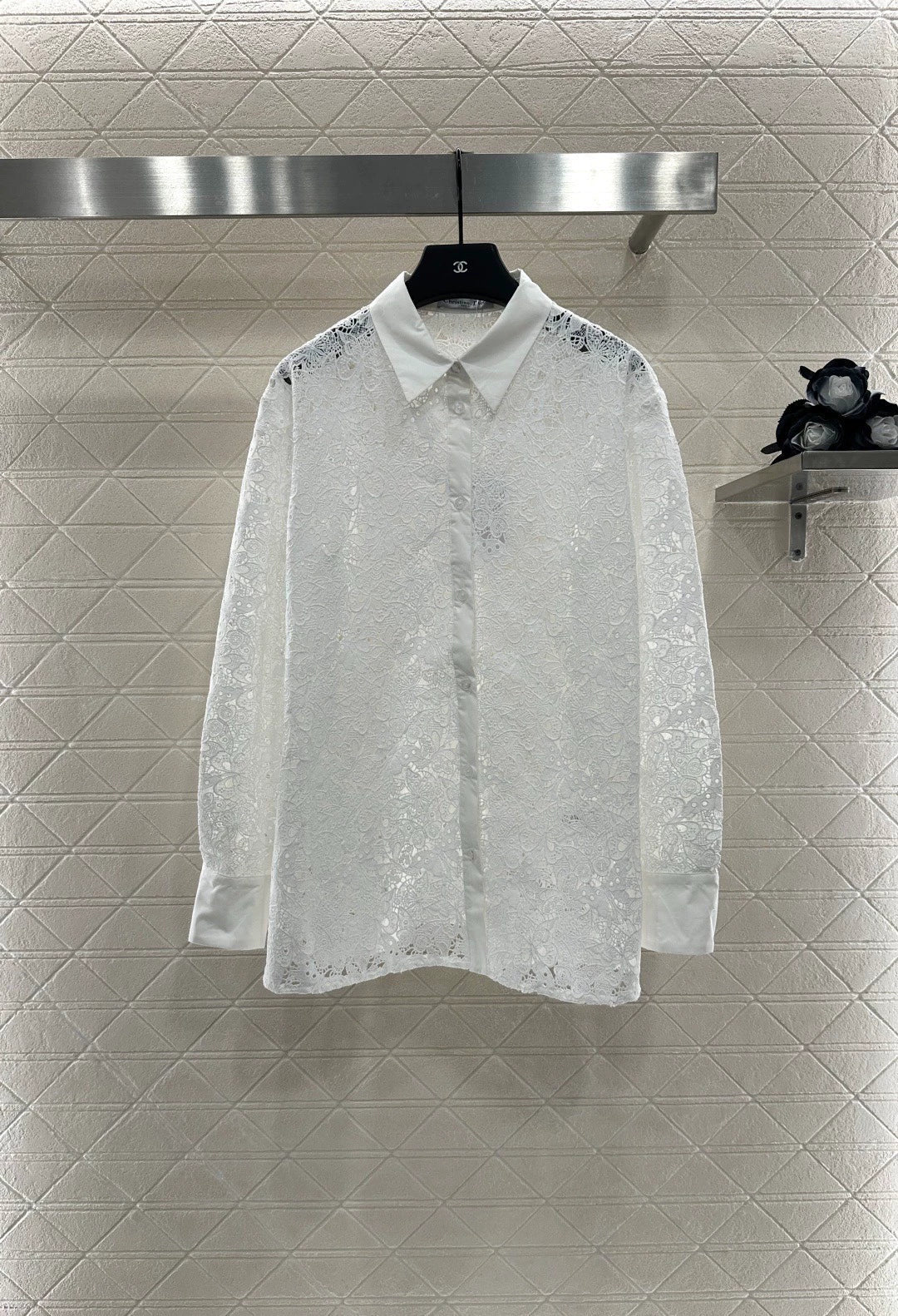 D 25 embroidered shirt