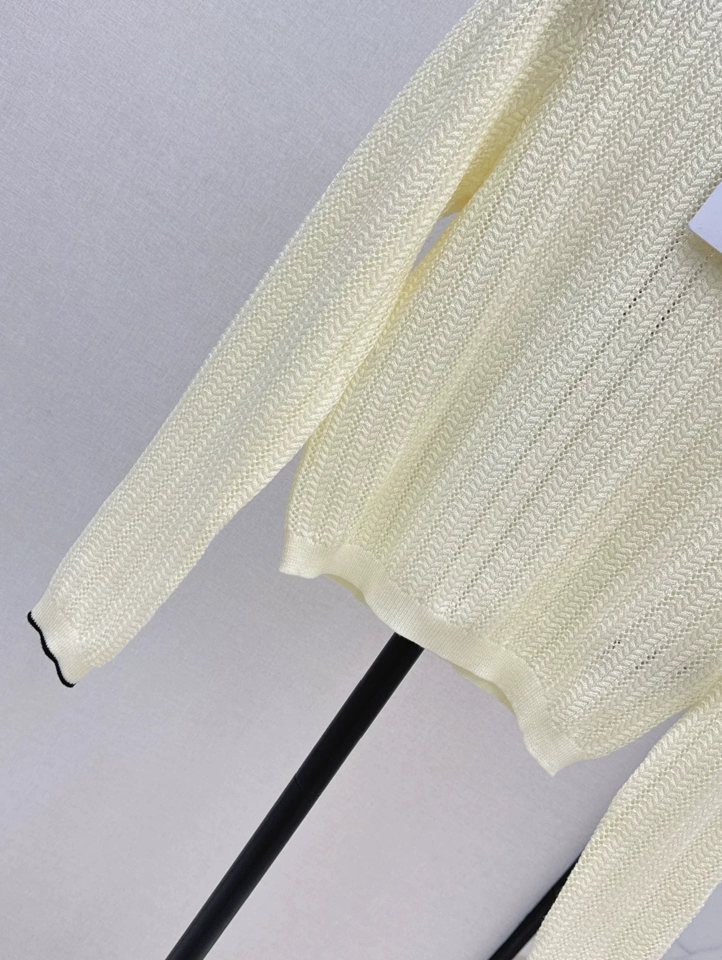 25fw Long sleeved knitted sweater