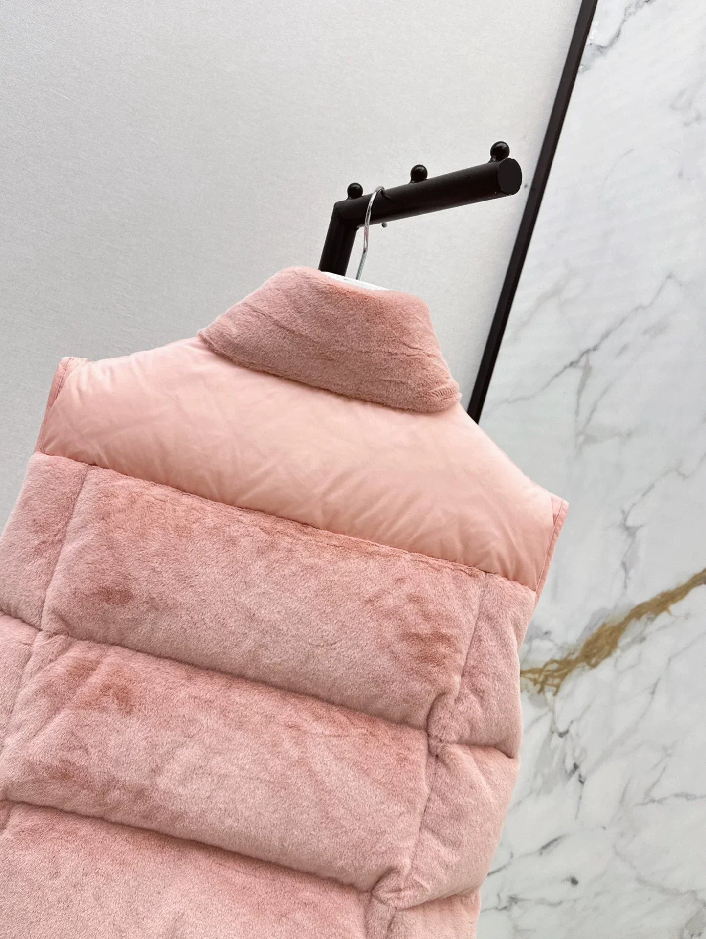 25 Mao Mao Down Vest