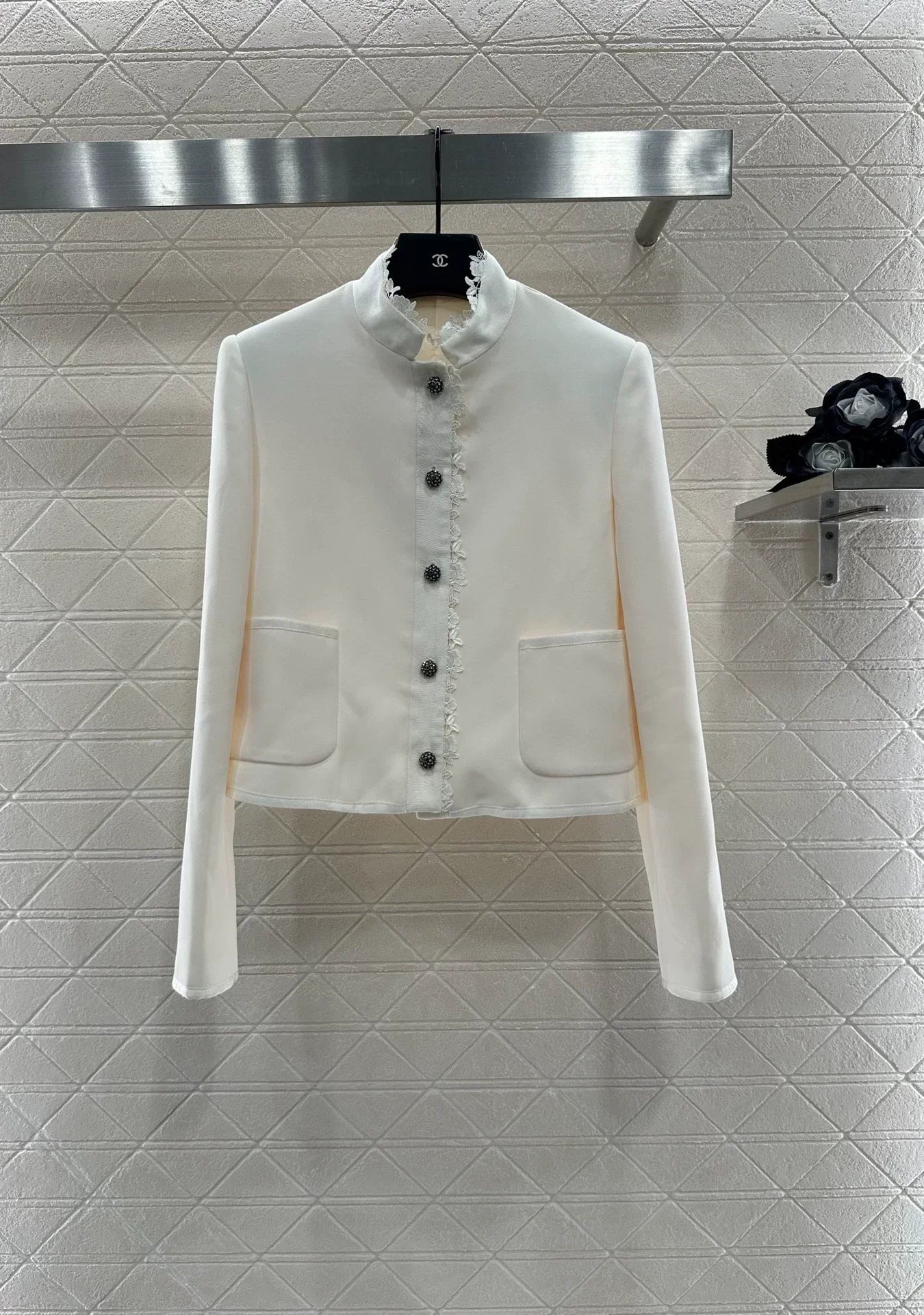 25fw Stand-up collar, water-soluble lace blazer.