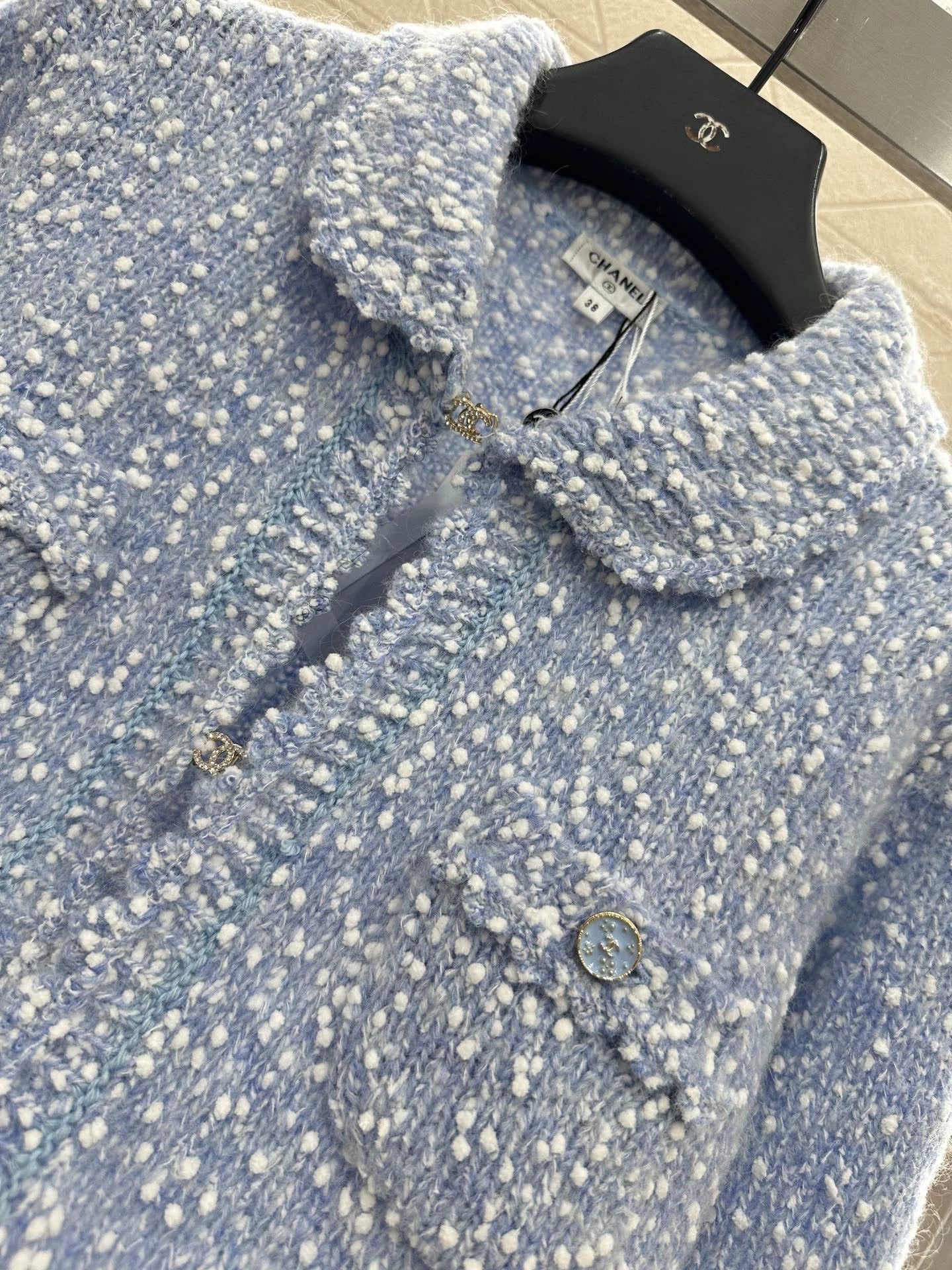 25fw Grain lace knitted cardigan and skirt set