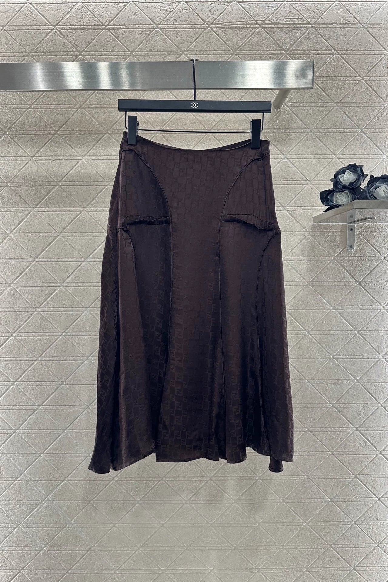 25 Jacquard Cross Collar Shirt Half Skirt Set