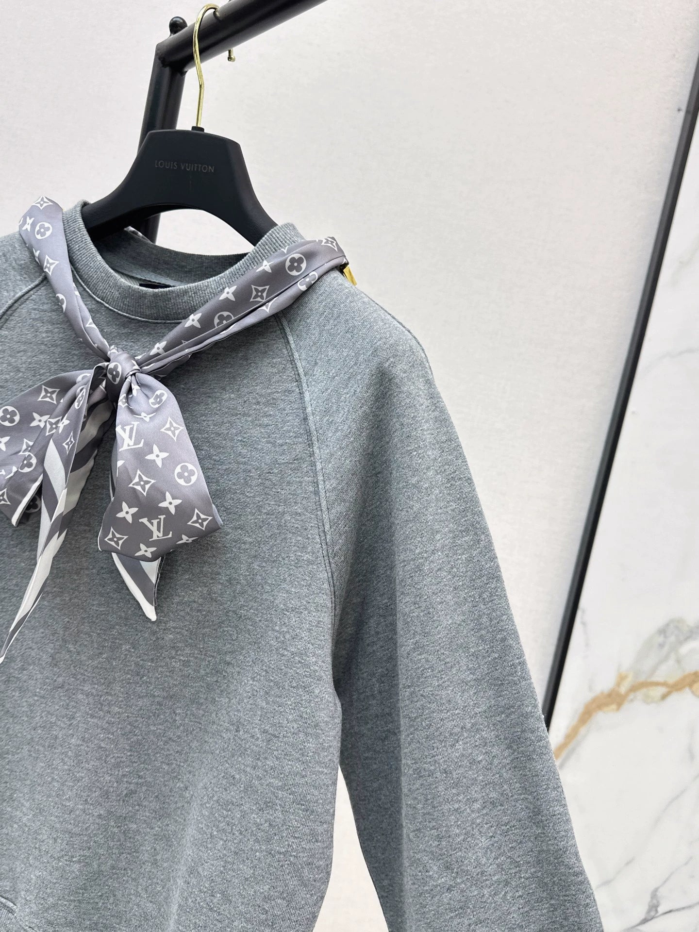 25fw Silk scarf pullover hoodie