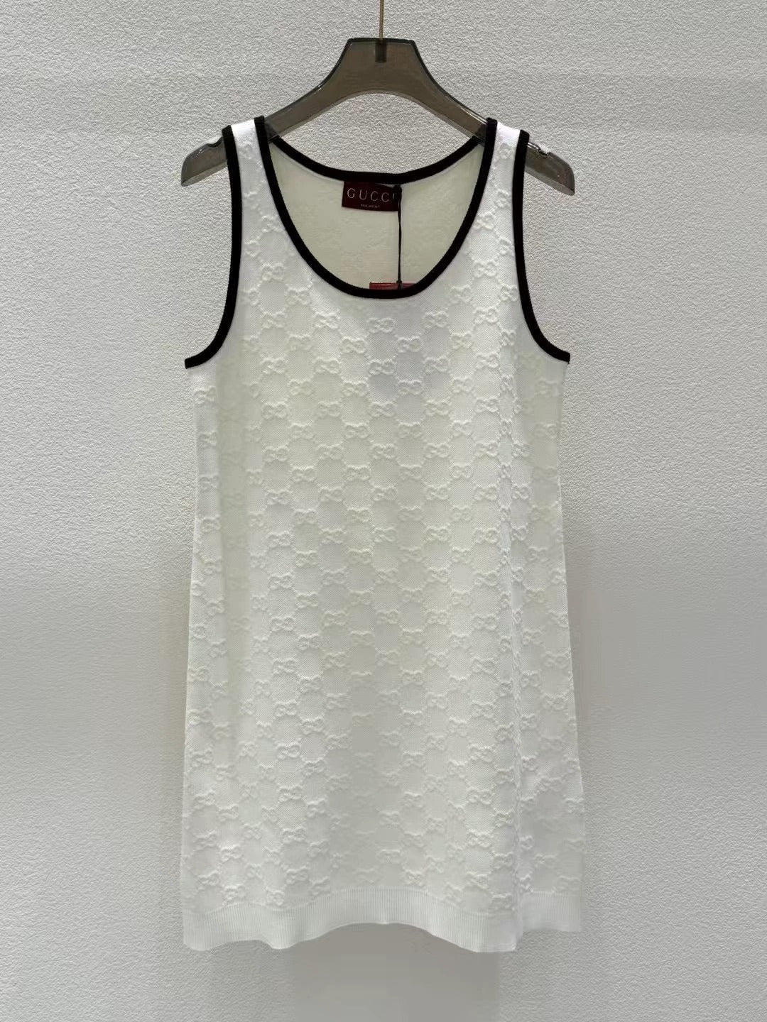 25 new white jacquard knitted vest skirt