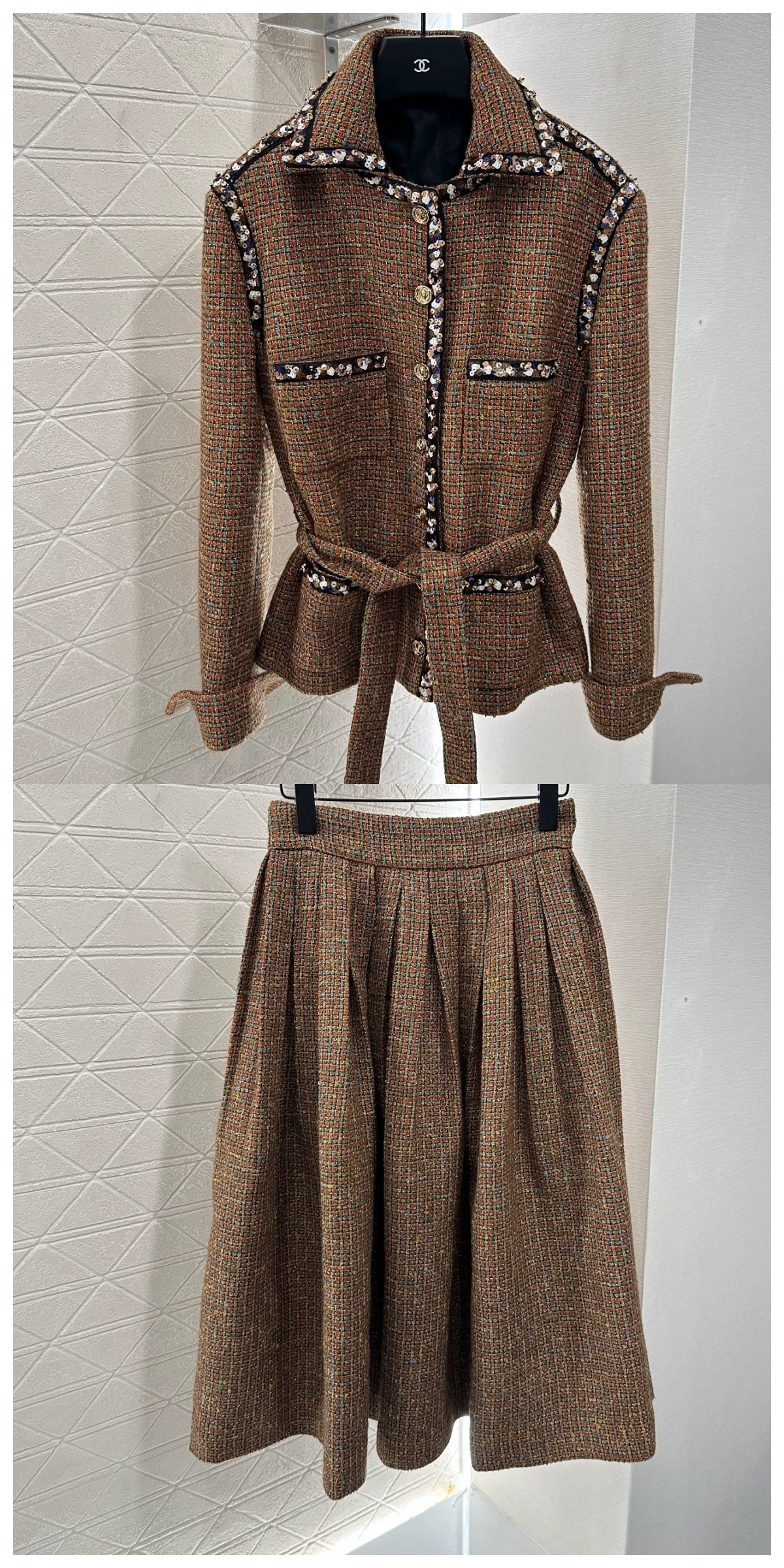 C 25 new styles featuring a lapel dress with beaded hem and skirt set