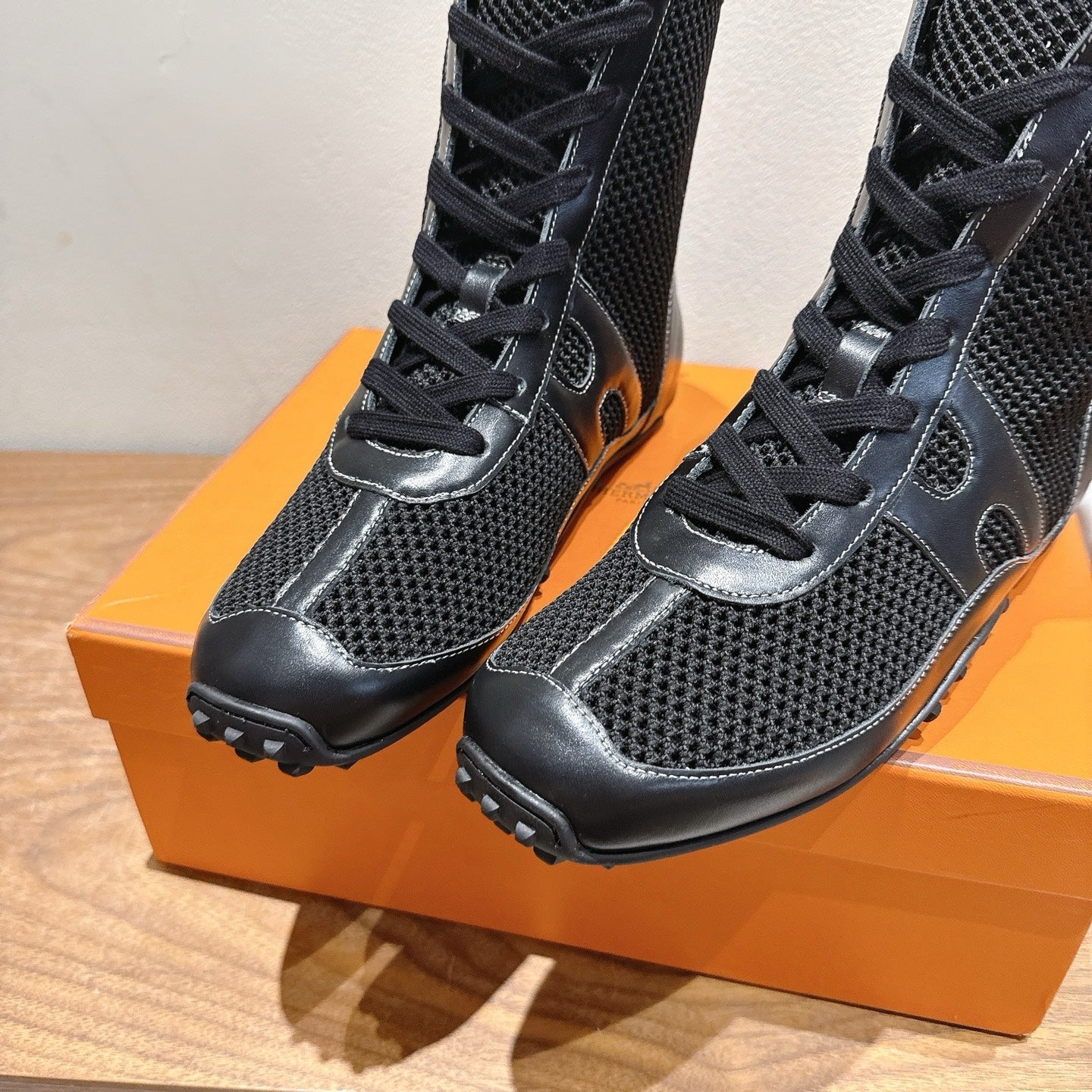 HM 25 Kiatsu Sneaker Black Mesh Calfskin 329536