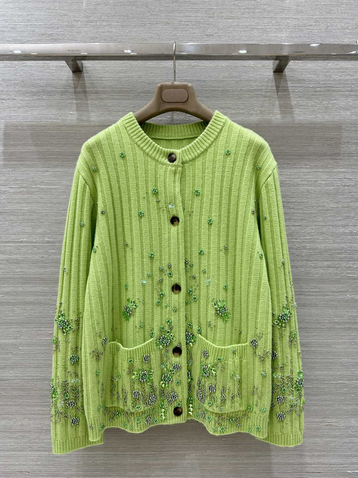 25 new autumn and winter cardigan