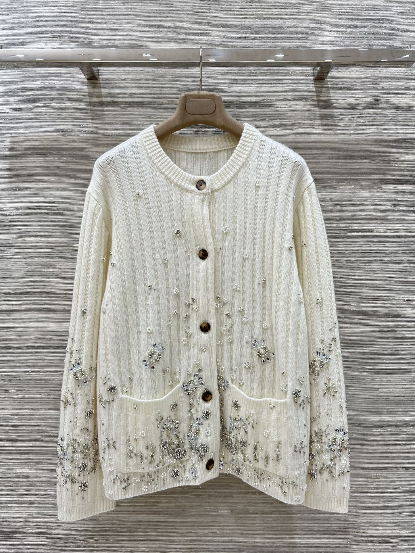 25 new autumn and winter cardigan