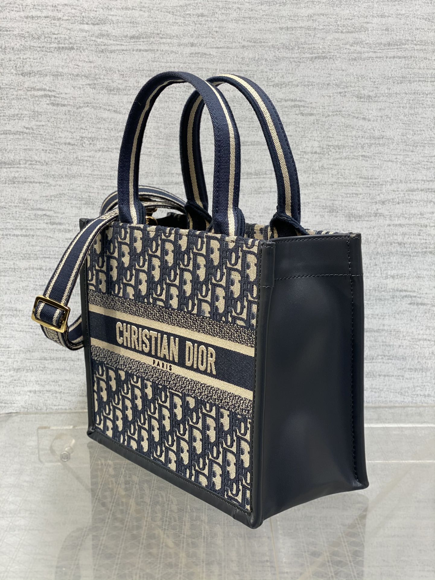 Book Tote Bag Blue Di0r Oblique Embroidery and Calfskin