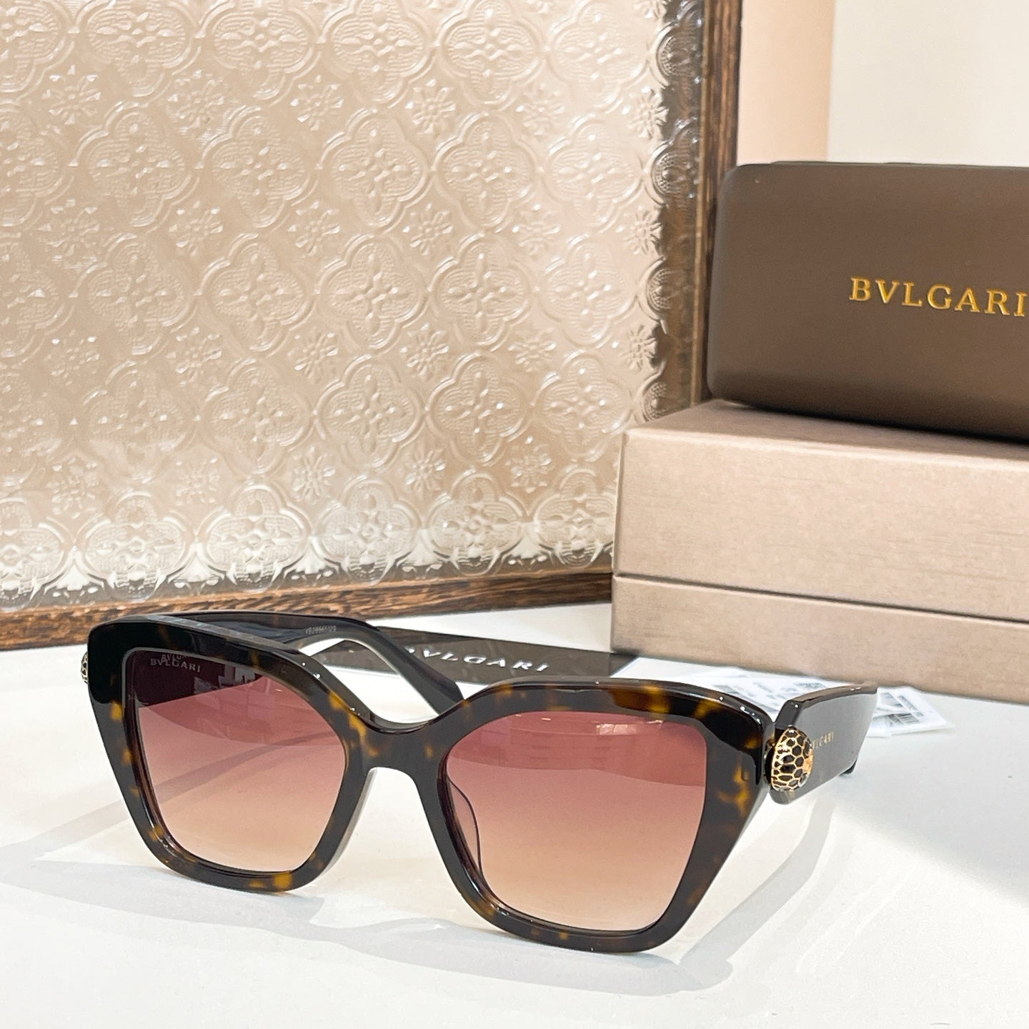 B sunglasses