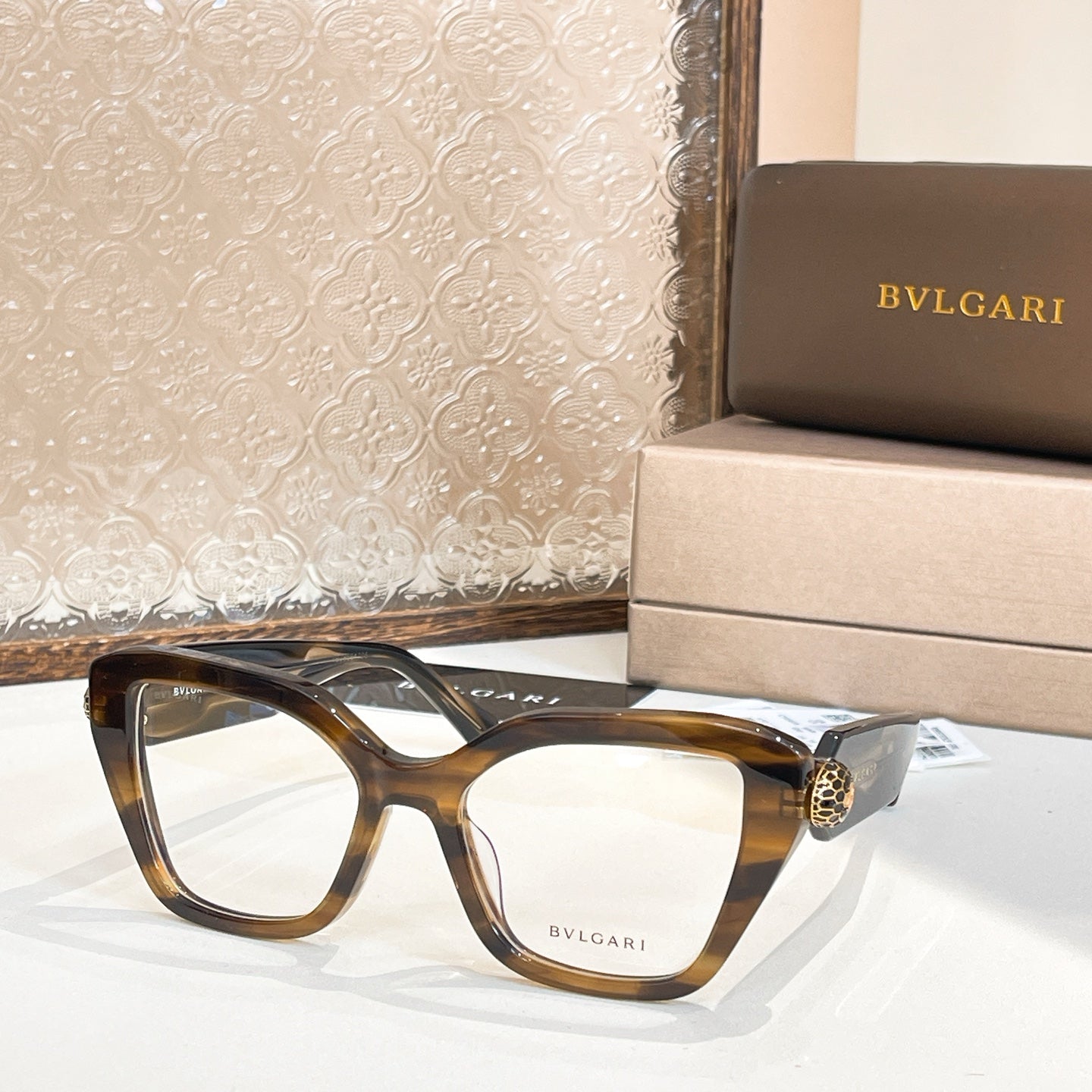 B sunglasses