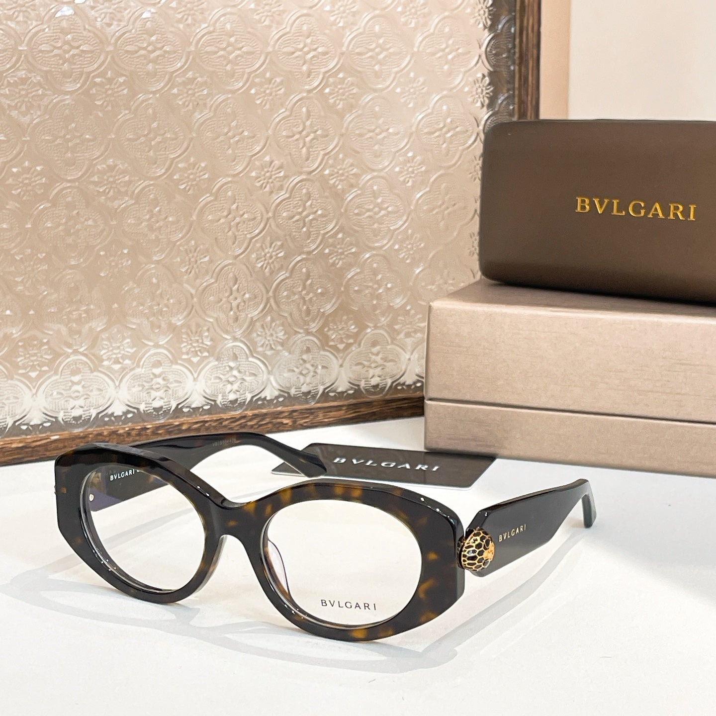B sunglasses