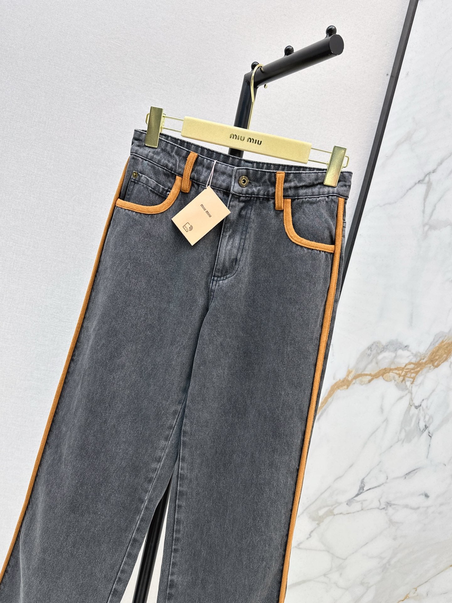 M 25ss embroidered jeans