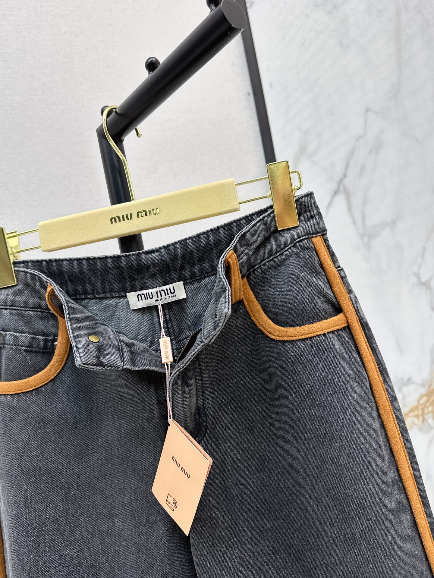 M 25ss embroidered jeans