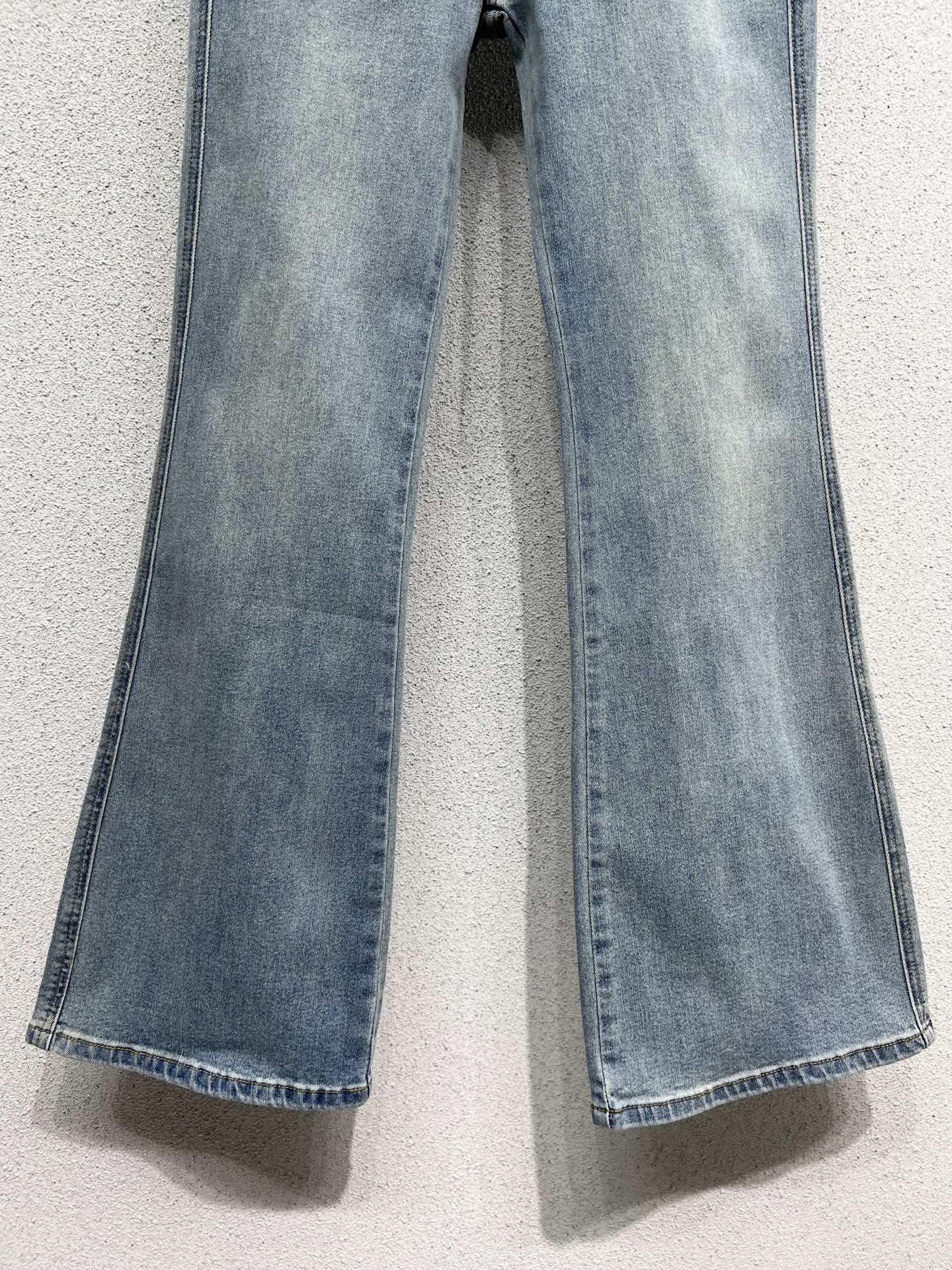 25ss flare jeans