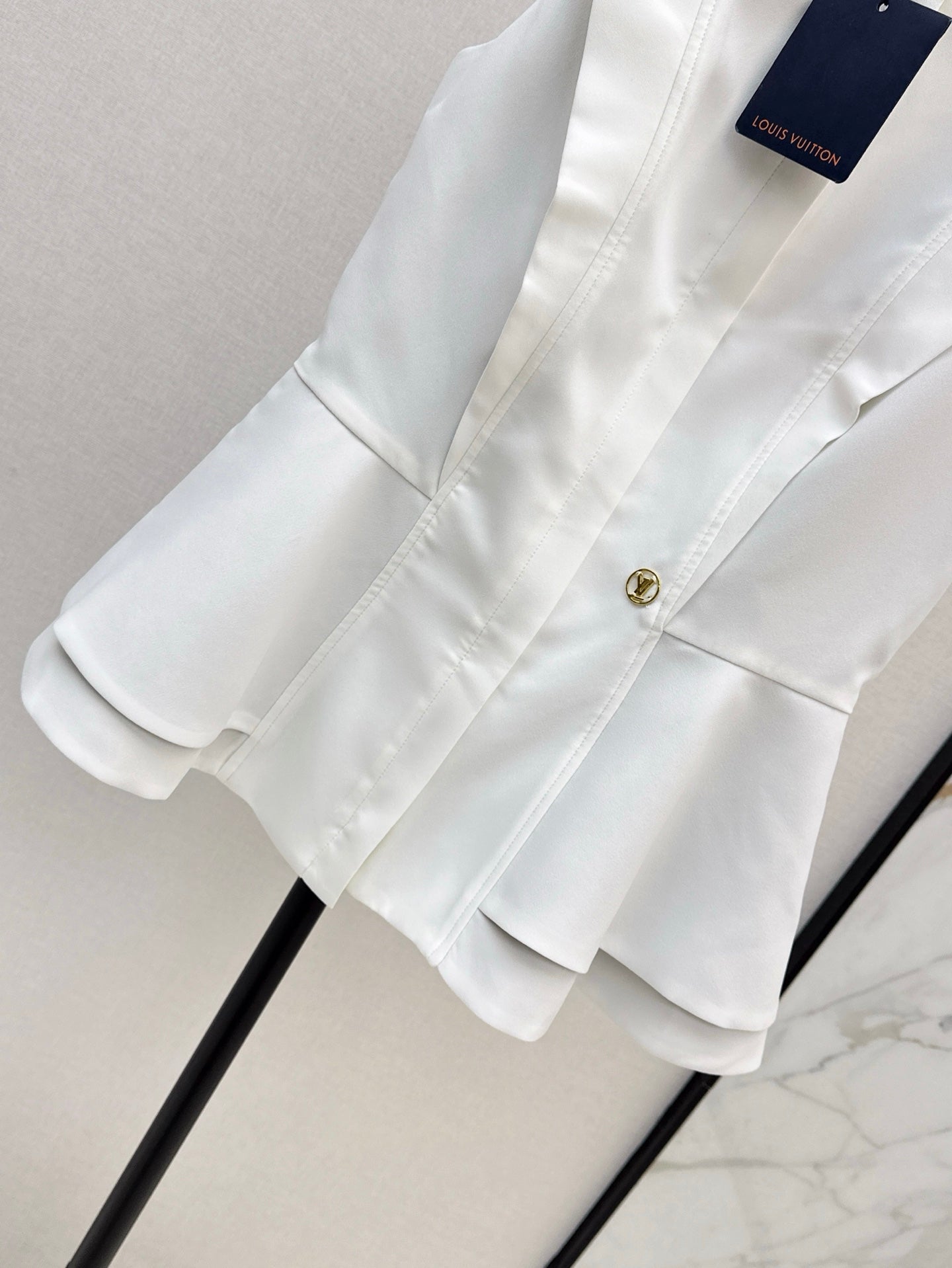 25ss sleeveless shirt