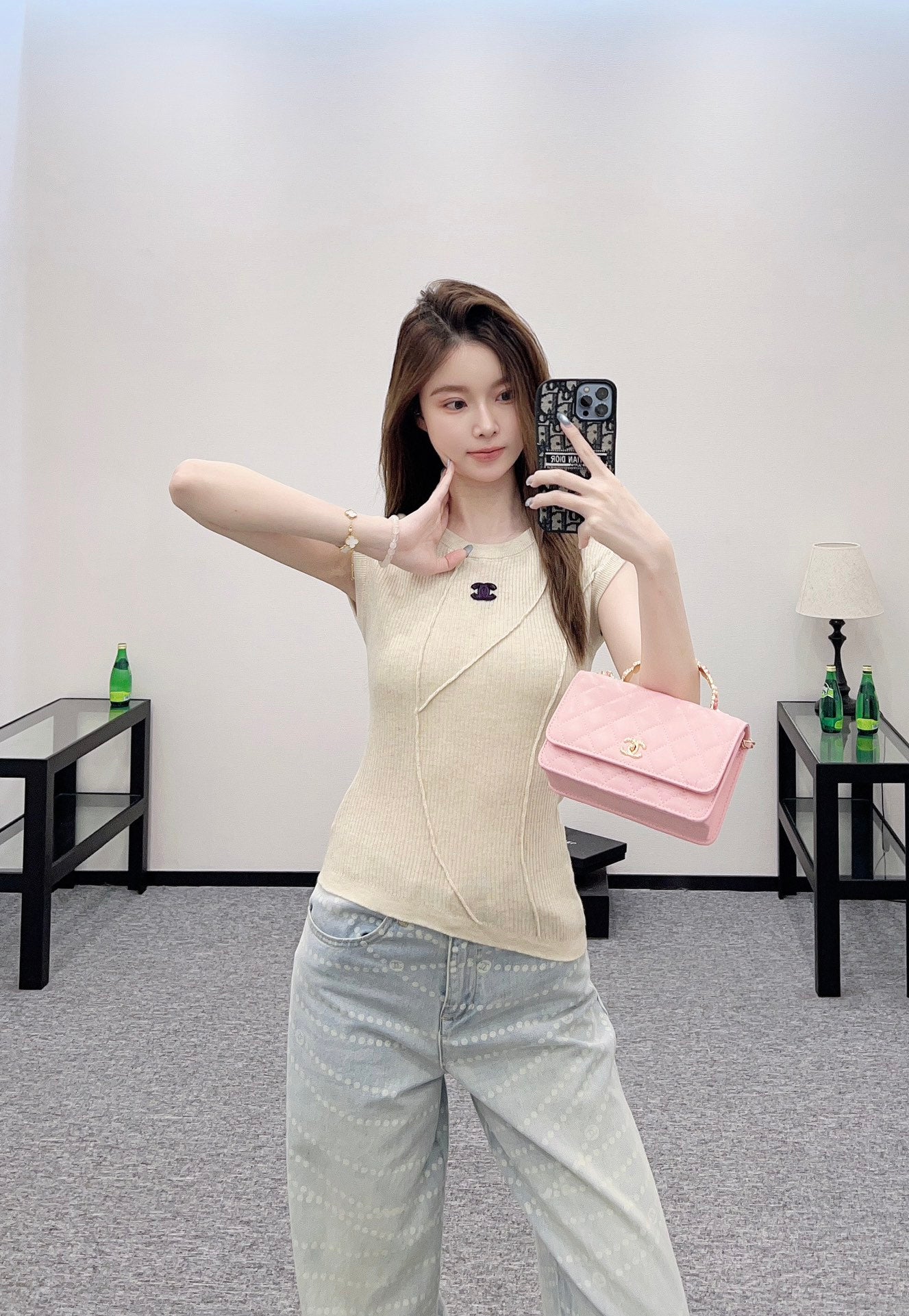 25 new products Knitted tops