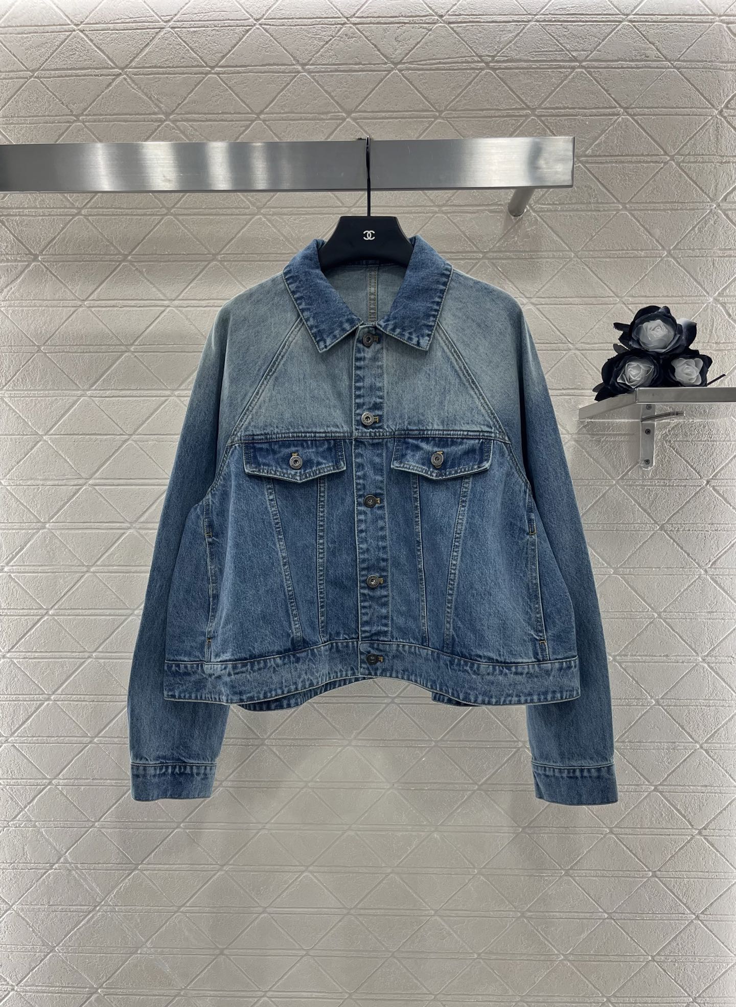 25 new products Denim jacket and trousers set