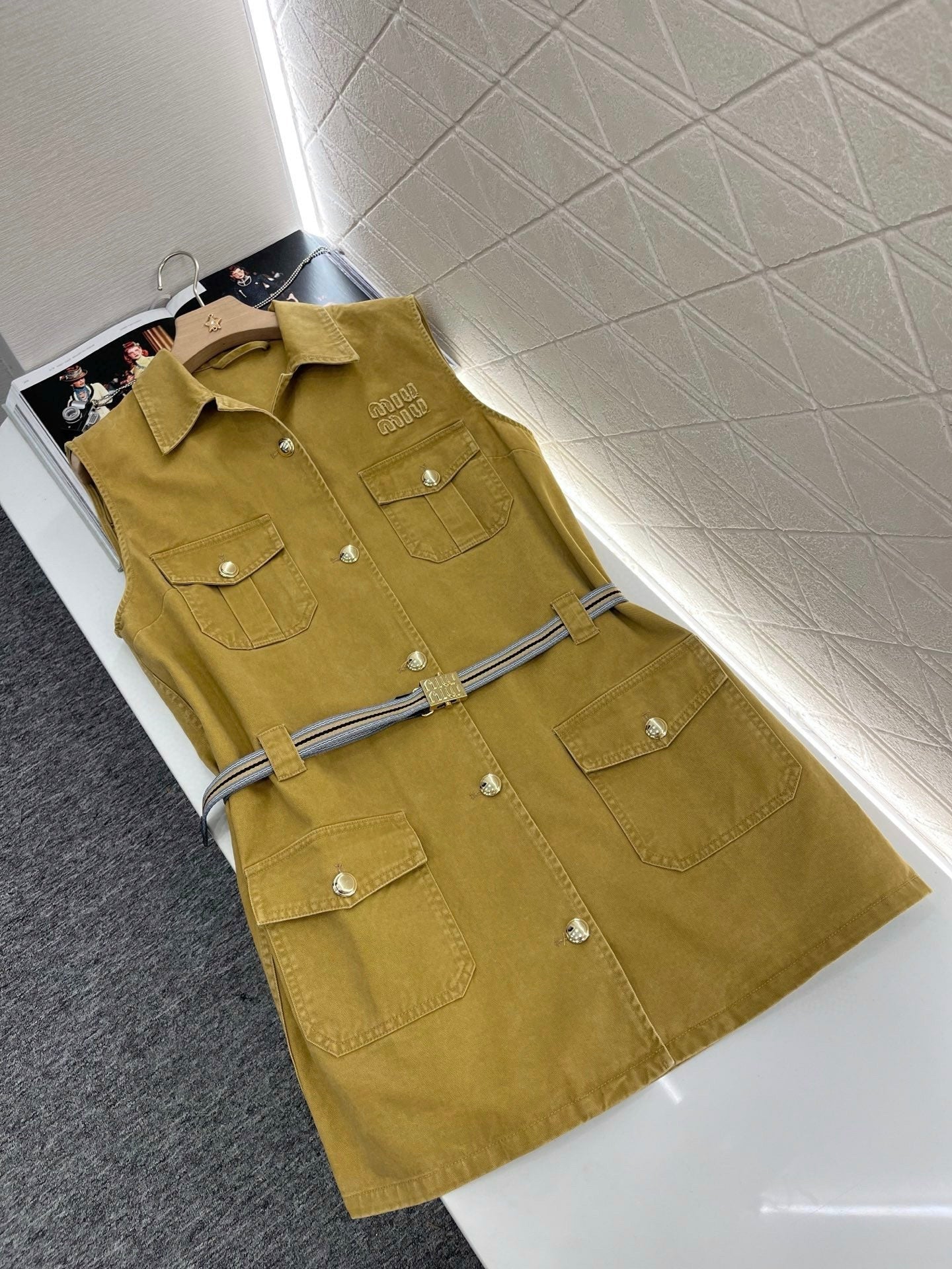 25 new products Belt vest skirt
