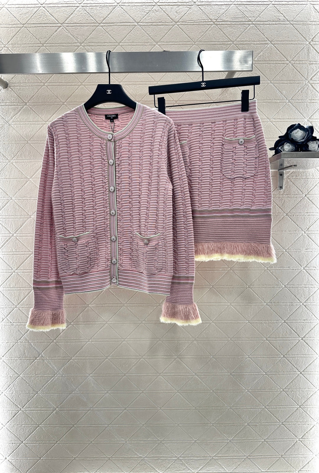 25 new products Knitted suits