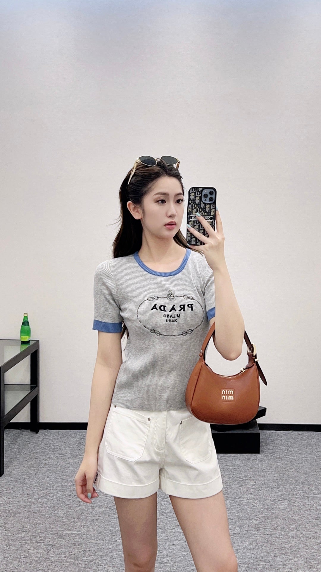 25 new product Embroidered knitted short sleeves