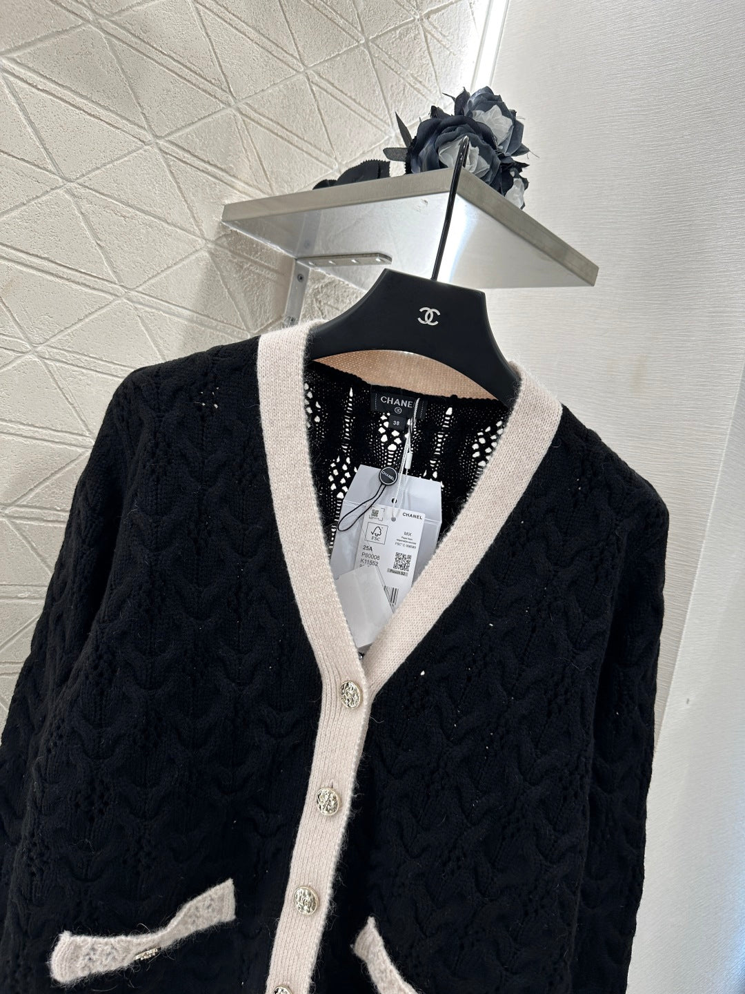 25 new products Knitted cardigan