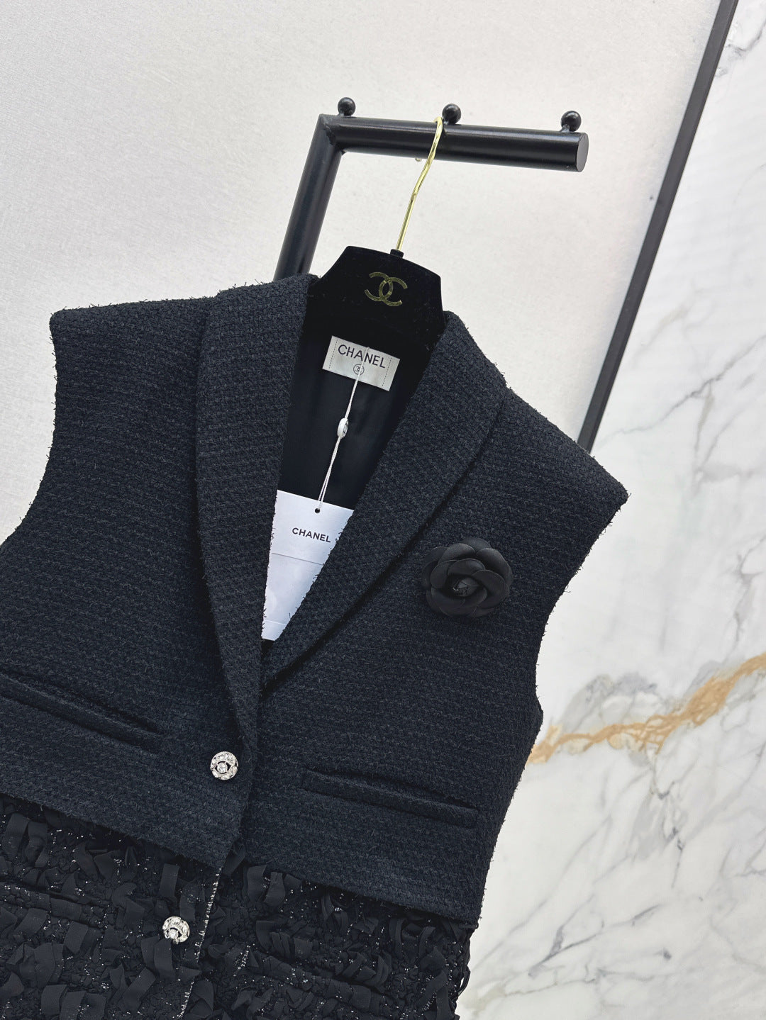 25 patchwork lace woven vest