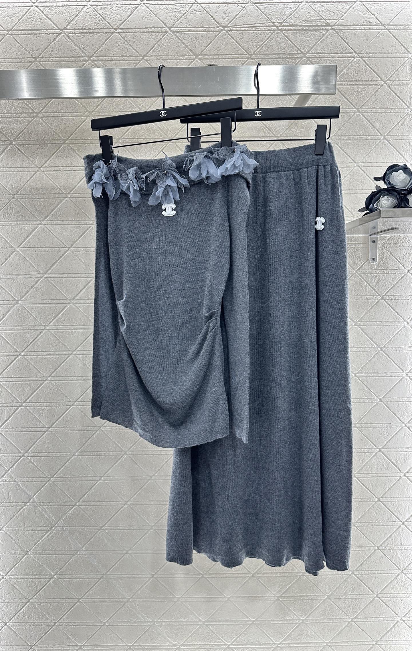 25 New Arrival Knitted Long-Sleeved Skirt Set