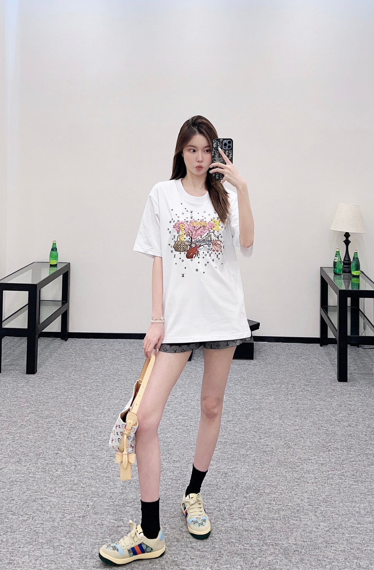 25 New Arrivals Round-Neck Embroidered Short Sleeves