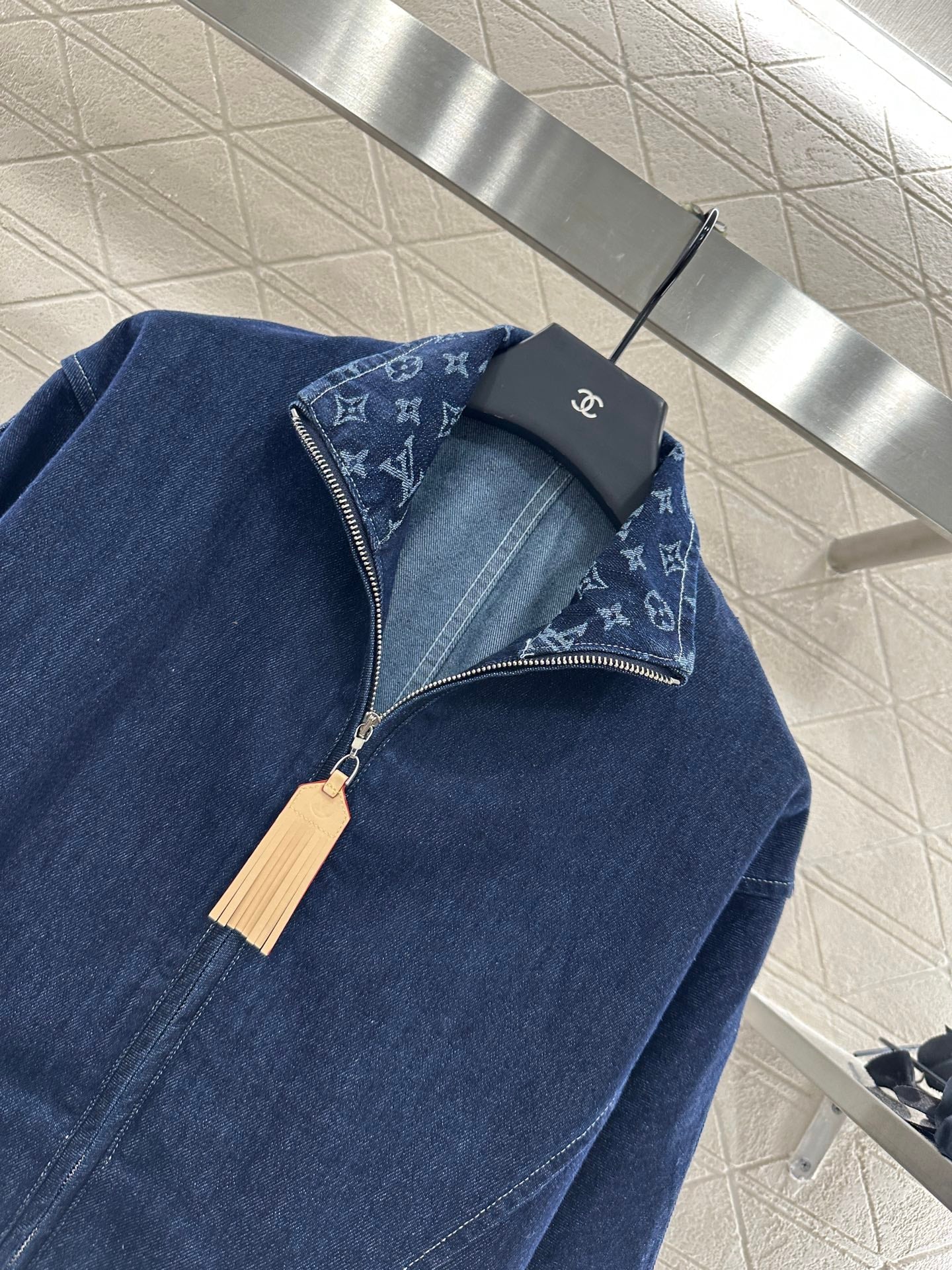 25 New Arrivals Jacket and Pants Set