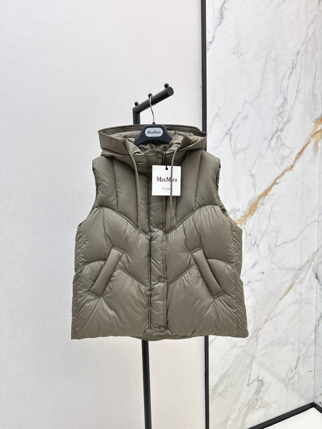 Max 25ss down vest