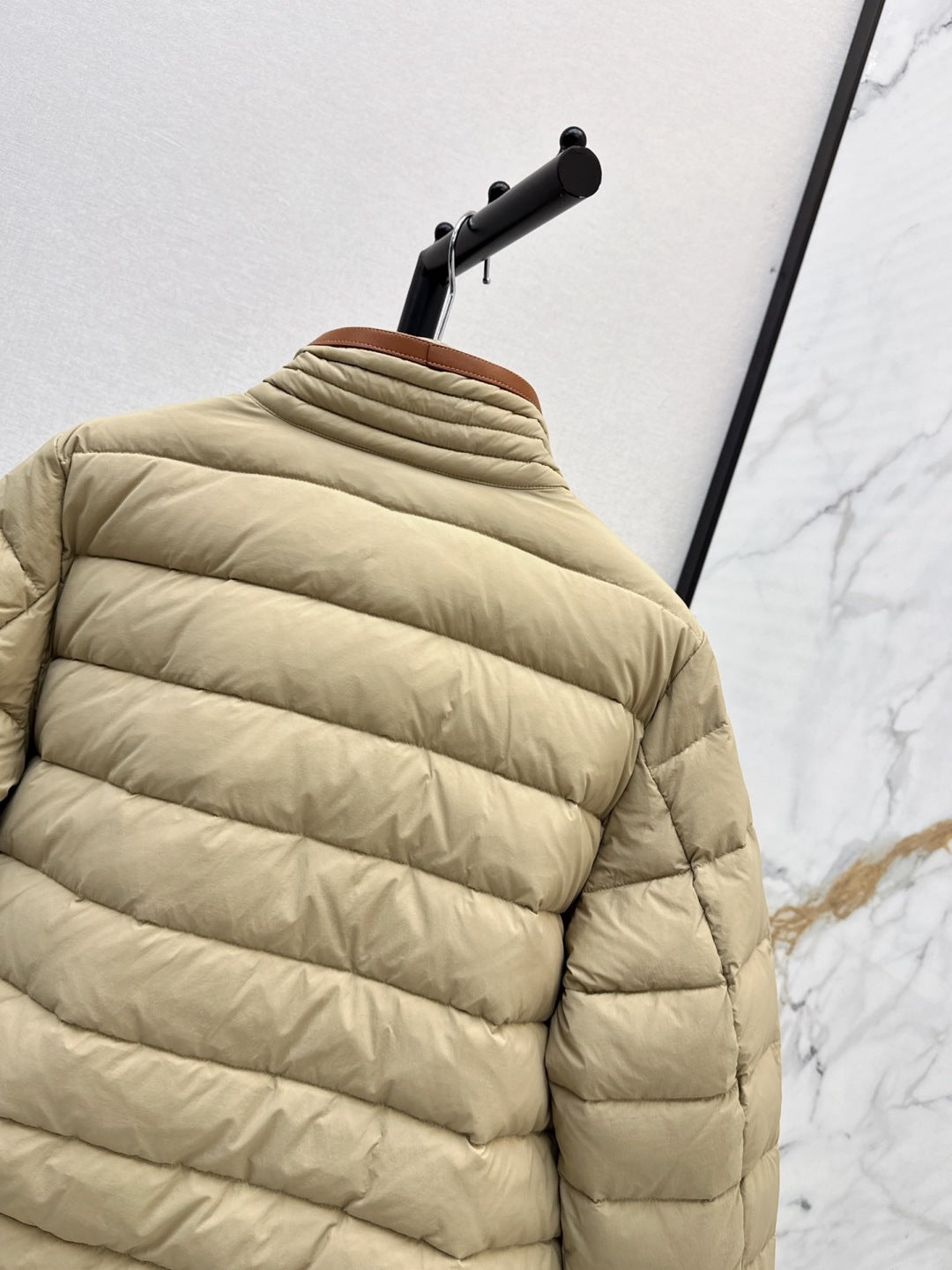 Bur 25fw down jacket