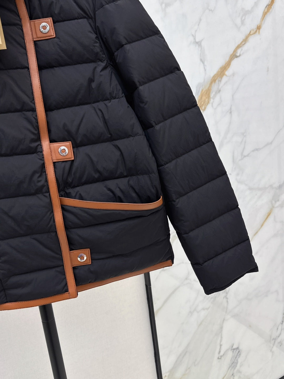 Bur 25fw down jacket