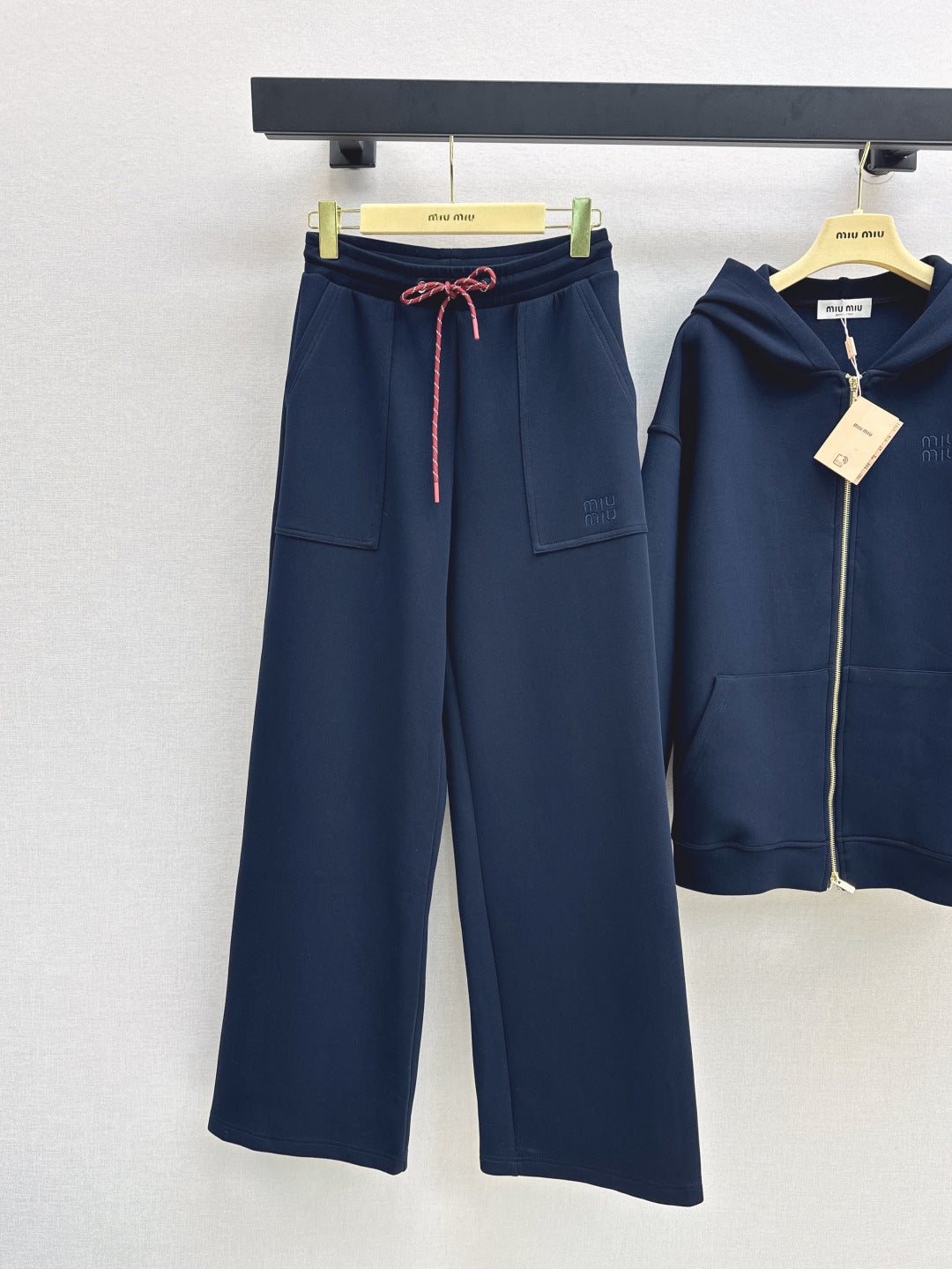 25fw tracksuit