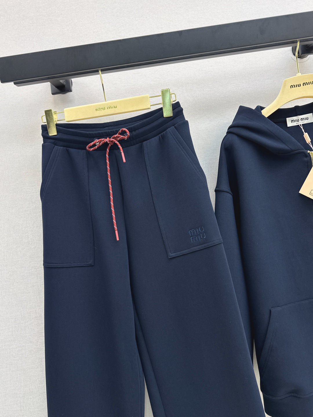 25fw tracksuit