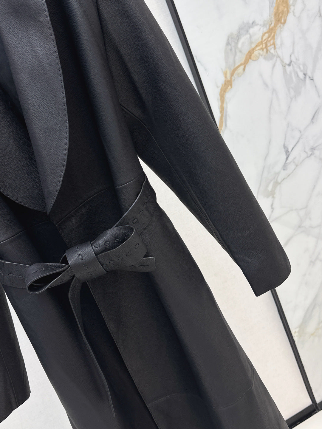 25fw leather coat
