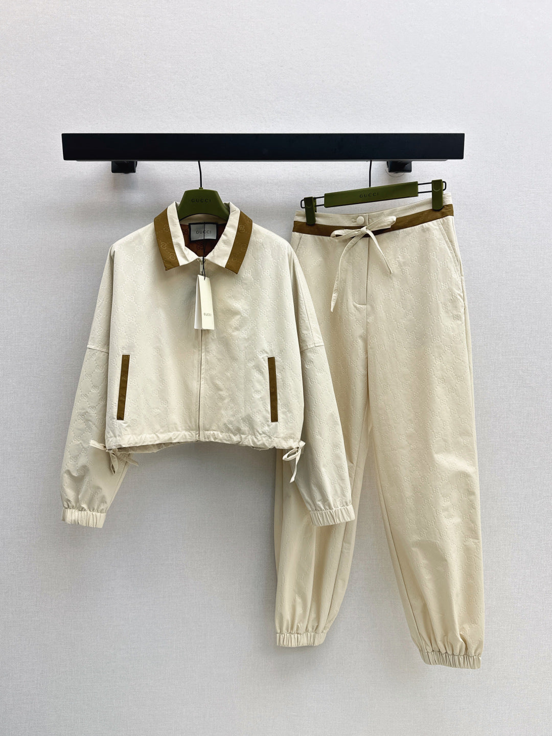 25fw tracksuit