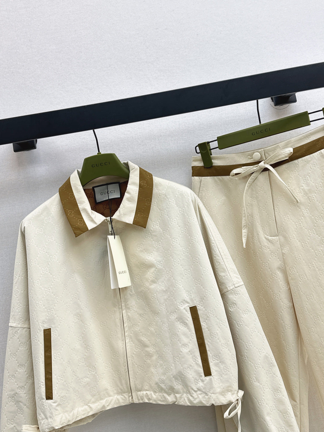 25fw tracksuit