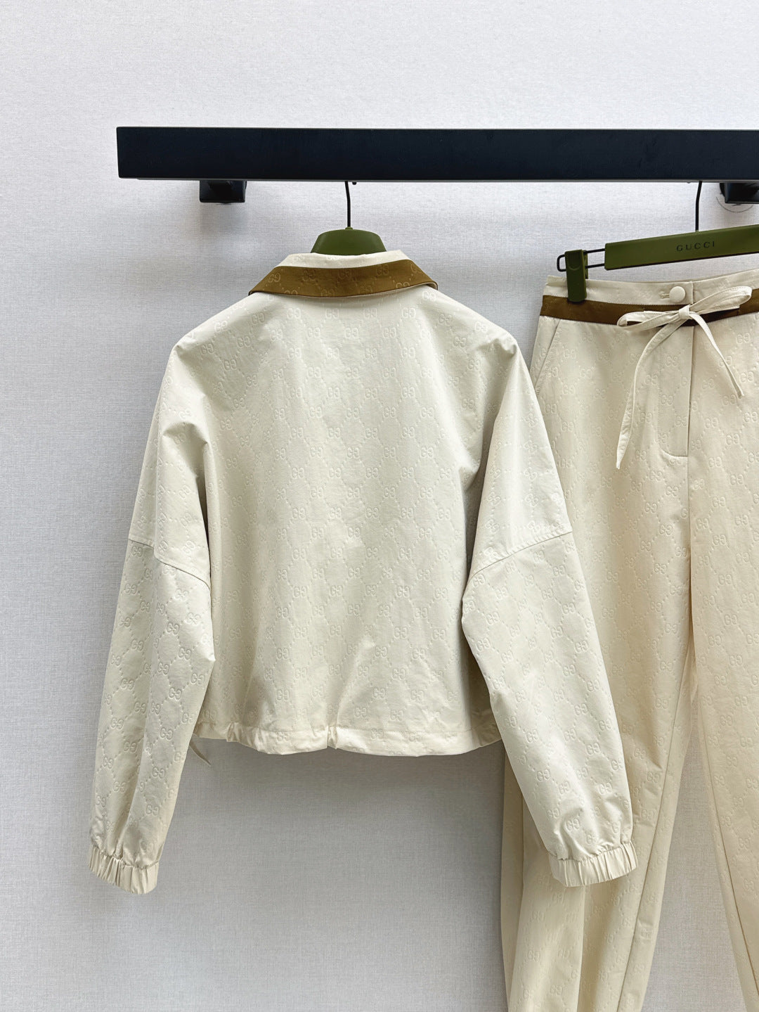25fw tracksuit