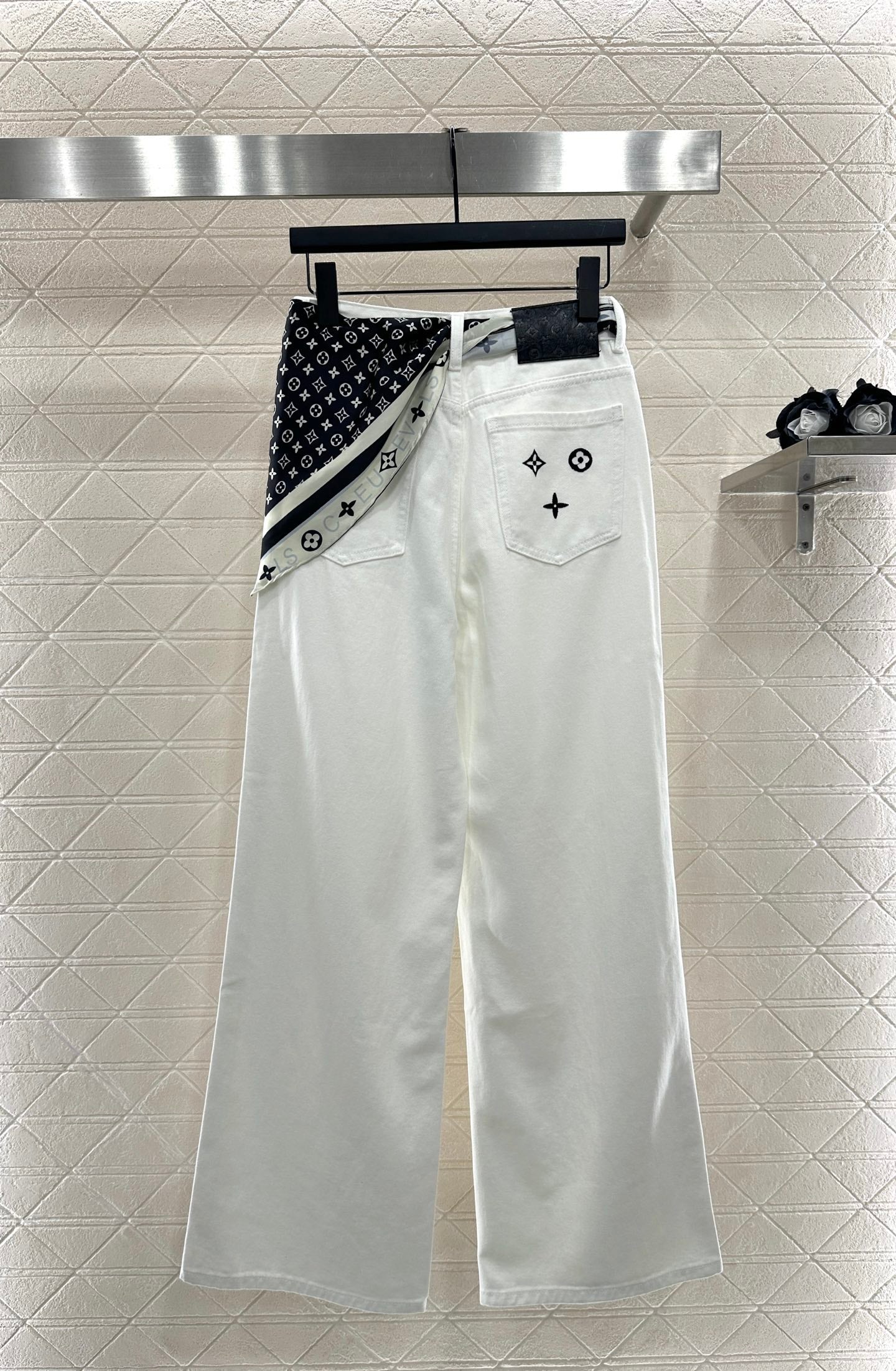 25 New Arrivals Embroidered Denim Pants