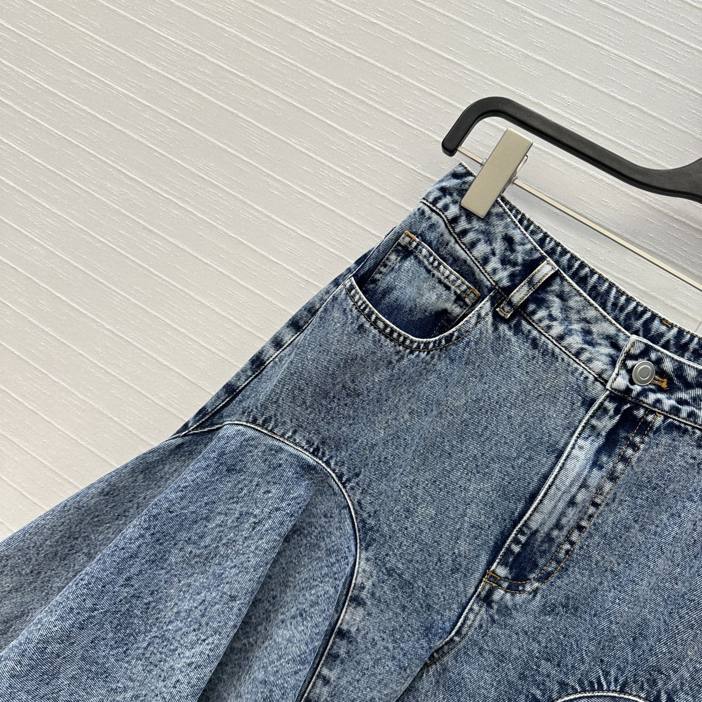 25fw ruffles jeans