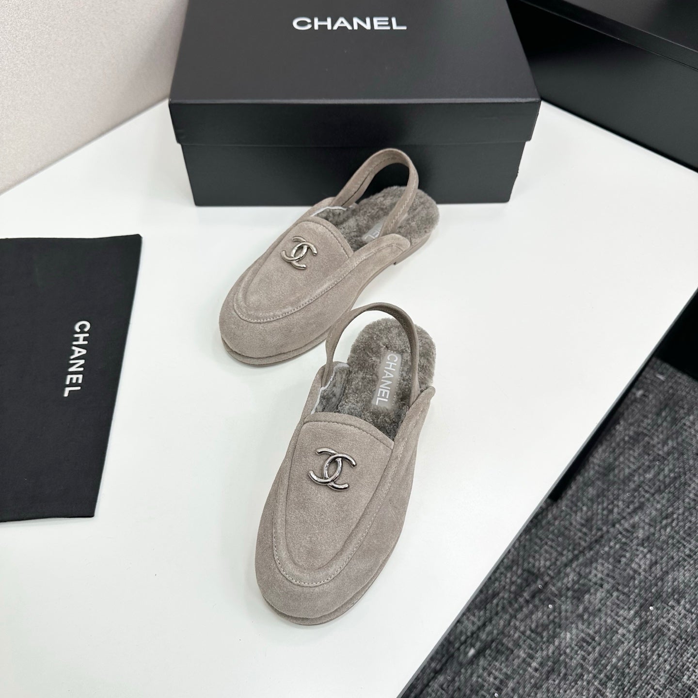 25 Casual suede slippers with fleece lining(KHAKI/BLACK/BROWN/BEIGI)