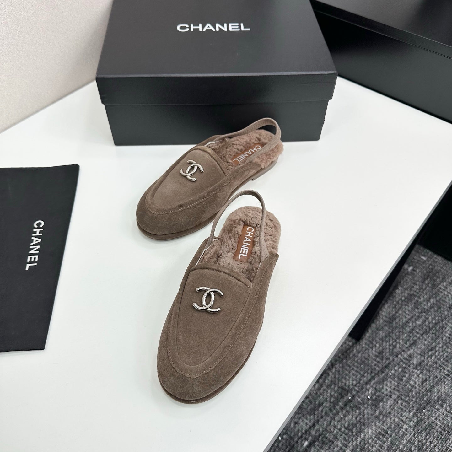 25 Casual suede slippers with fleece lining(KHAKI/BLACK/BROWN/BEIGI)